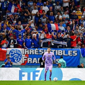 吉鲁：法国要改进开局 队长：吉鲁永不言弃堪称榜样