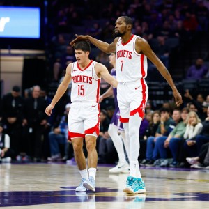 开云下载-KD日常夸奖谢泼德：他能突能投&amp;防守积极 为其他人打开了空间